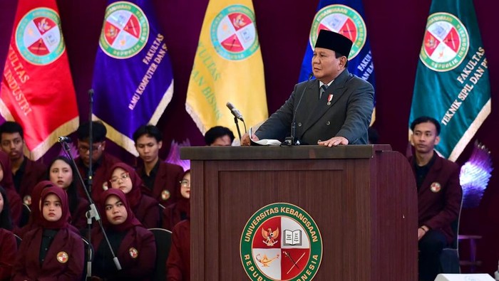 Prabowo Tanggapi Kritikan Soal Kasus Keracunan, Pertahankan Program Makan Bergizi Gratis